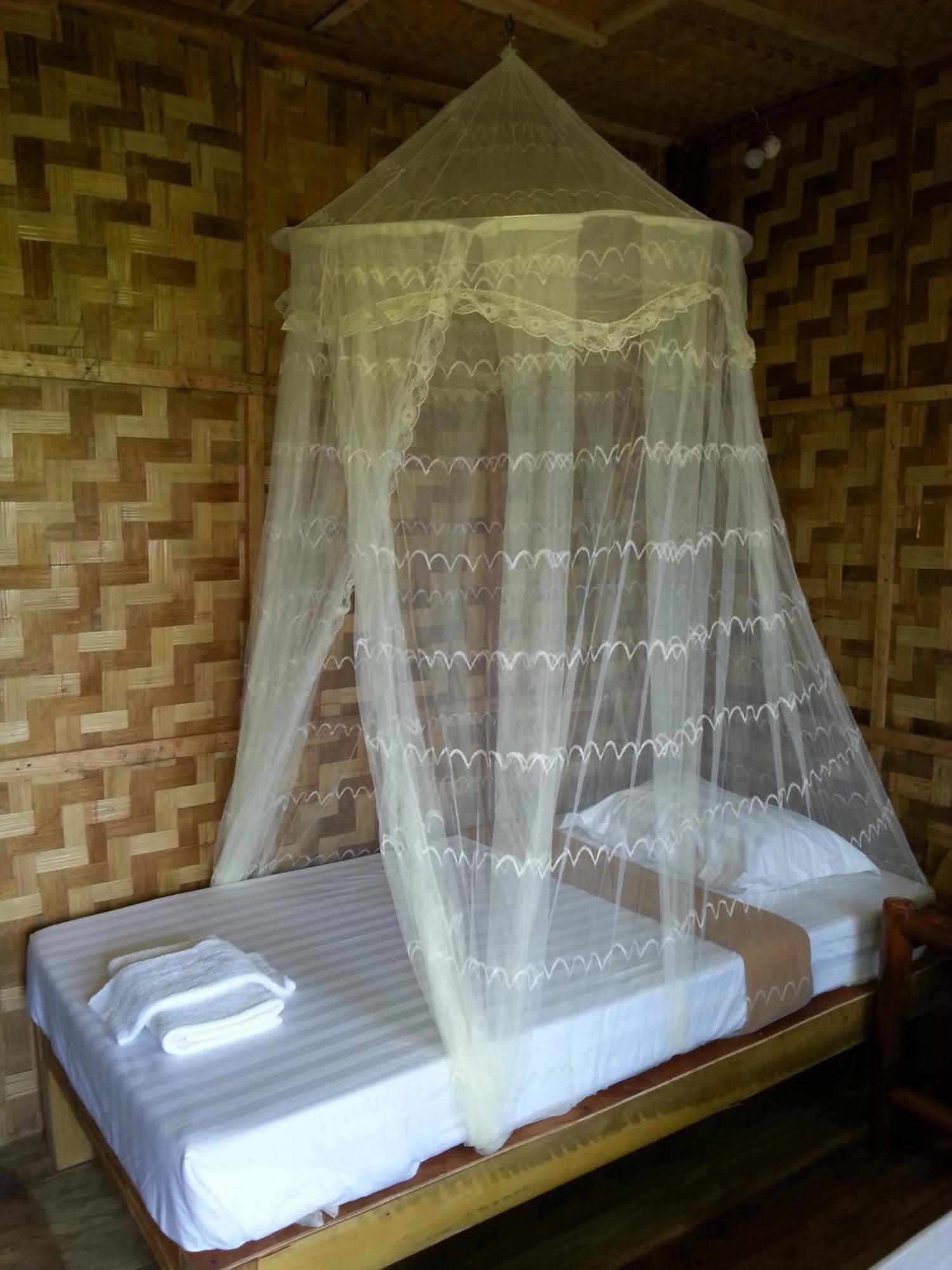 Ngwe Saung Garden Guest House Нґвезаун Екстер'єр фото